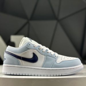 Nike Air Jordan 1 Low 01154 Sneakers
