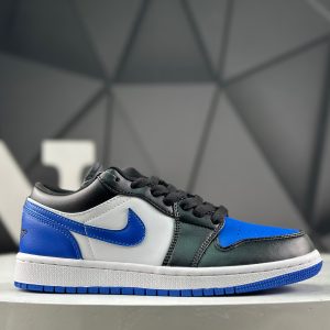 Nike Air Jordan 1 Low 01226 Sneakers