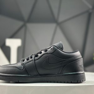 Nike Air Jordan 1 Low 01242 Sneakers
