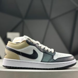 Nike Air Jordan 1 Low 01252 Sneakers