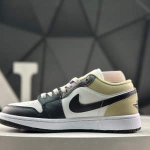 Nike Air Jordan 1 Low 01252 Sneakers