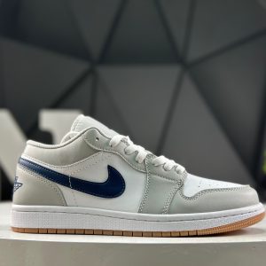 Nike Air Jordan 1 Low 01272 Sneakers