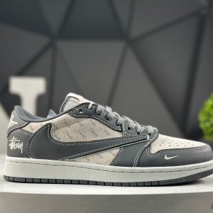 Nike Air Jordan 1 Low x Travis Scott XZ3398-003 Sneakers