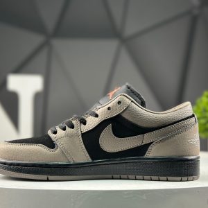 Nike Air Jordan 1 Low x Travis Scott Year of the Horse IB7109-005 Sneakers