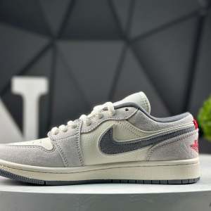 Nike Air Jordan 1 Low YX5066-305 Sneakers