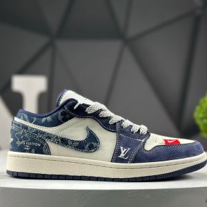 Nike Air Jordan 1 Low YX5066-368 Sneakers