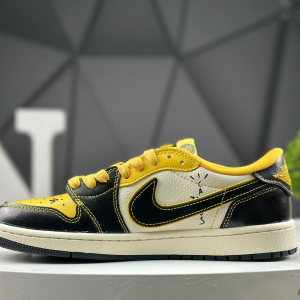 Nike Air Jordan 1 Low x Travis Scott XB1979-026 Sneakers