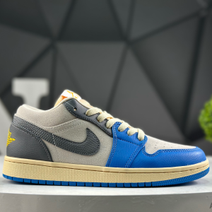 Nike Air Jordan 1 Low DZ5376-469 Sneakers
