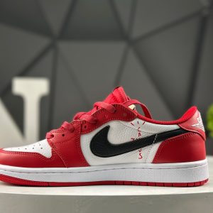 Nike Air Jordan 1 Low x Travis Scott DM7866-101 Sneakers