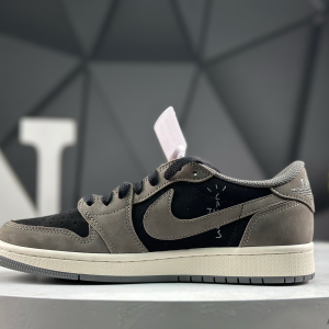 Nike Air Jordan 1 Low x Travis Scott CQ4277-001 Sneakers