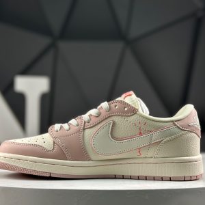 Nike Air Jordan 1 Low x Travis Scott DZ5899-021 Sneakers