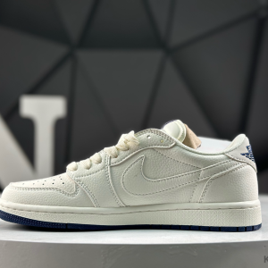 Nike Air Jordan 1 Low x Travis Scott White Red DZ2688-004 Sneakers