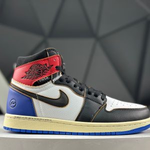 Nike Air Jordan 1 Retro High IQ7847-001 Sneakers