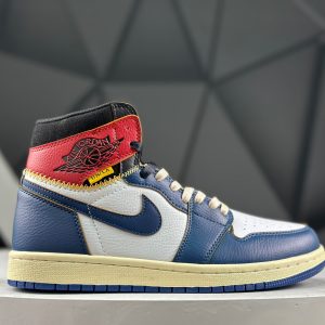 Nike Air Jordan 1 Retro High BV1300-146 Sneakers