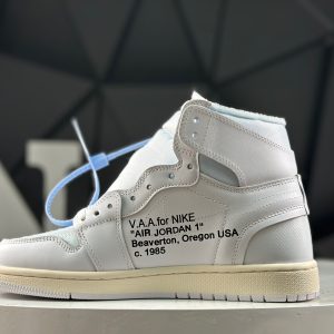 Nike Air Jordan 1 Retro High AA3834-100 Sneakers