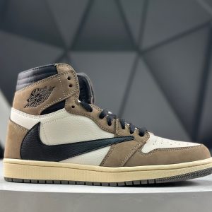 Nike Air Jordan 1 Retro High CD4487-100 Sneakers