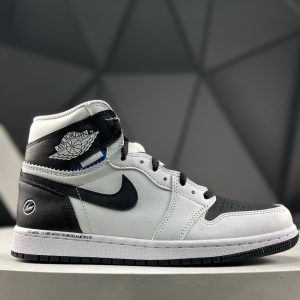 Nike Air Jordan 1 Retro High II7282-100 Sneakers