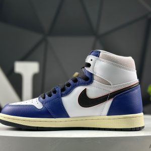 Nike Air Jordan 1 Retro High DZ5485-100 Sneakers