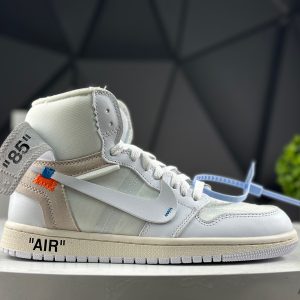 Nike Air Jordan 1 Retro High AQ0818-100 Sneakers