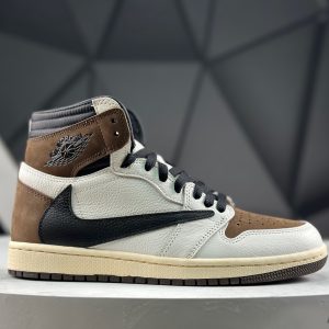 Nike Air Jordan 1 Retro High CD4487-001 Sneakers