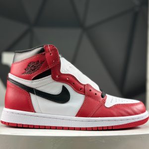 Nike Air Jordan 1 Retro High 555088-101 Sneakers