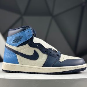 Nike Air Jordan 1 Retro High 555088-140 Sneakers