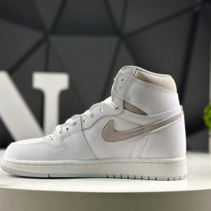 Nike Air Jordan 1 Retro High NIKE-HIGH-00076 Sneakers