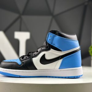 Nike Air Jordan 1 Retro High NIKE-HIGH-00079 Sneakers