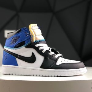 Nike Air Jordan 1 Retro High DZ5485-041 Sneakers