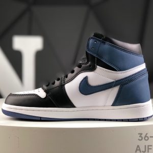 Nike Air Jordan 1 Retro High 555088-115 Sneakers