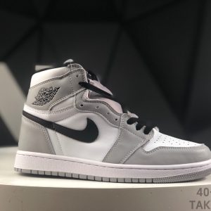 Nike Air Jordan 1 Retro High NIKE-HIGH-00111 Sneakers