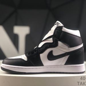 Nike Air Jordan 1 Retro High NIKE-HIGH-00113 Sneakers