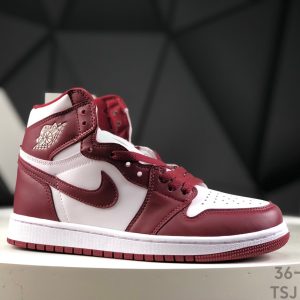 Nike Air Jordan 1 Retro High DZ5485-160 Sneakers