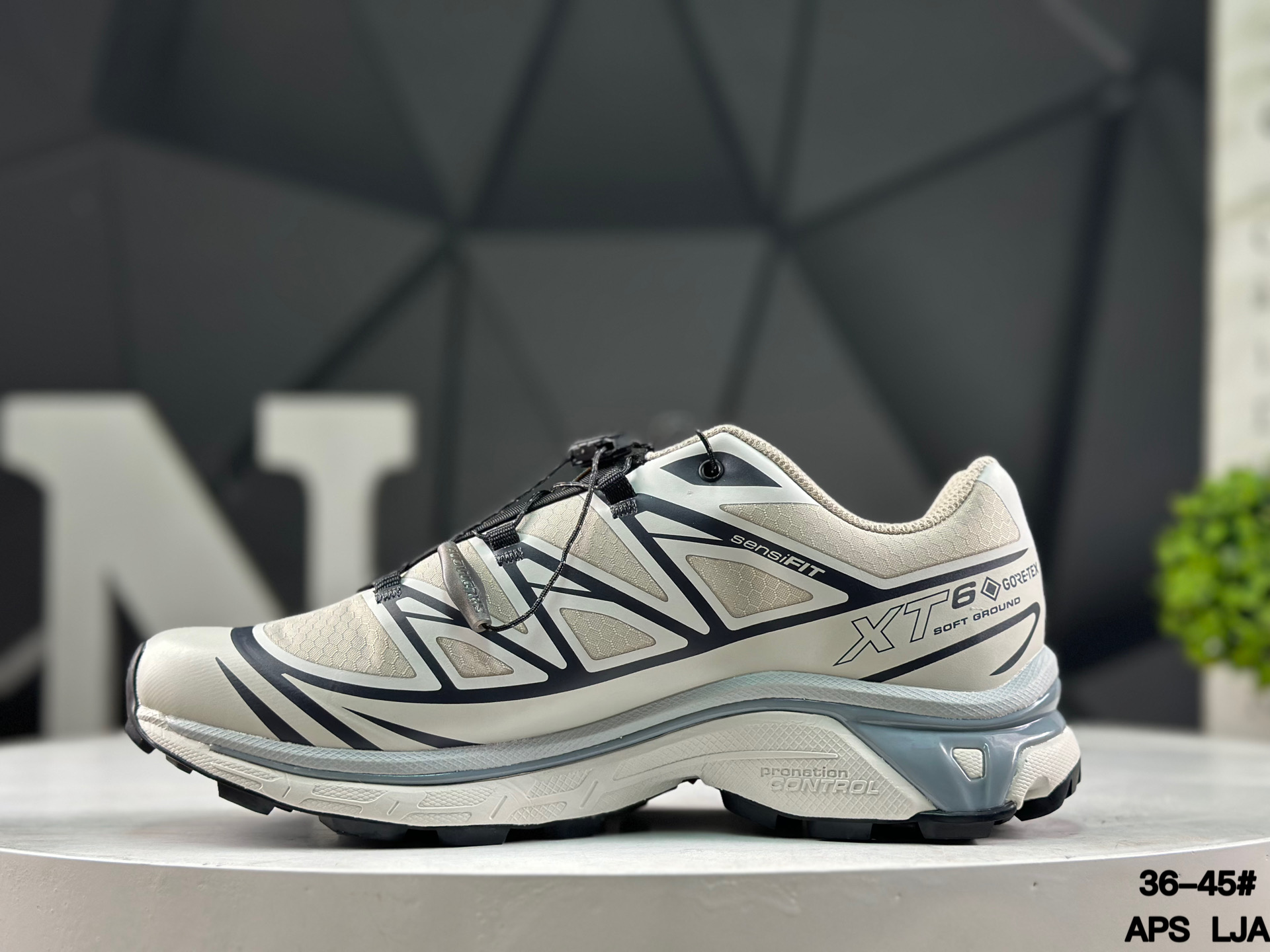 Salomon XT-6 GTX Trail Running Shoes 492014 - Image 2