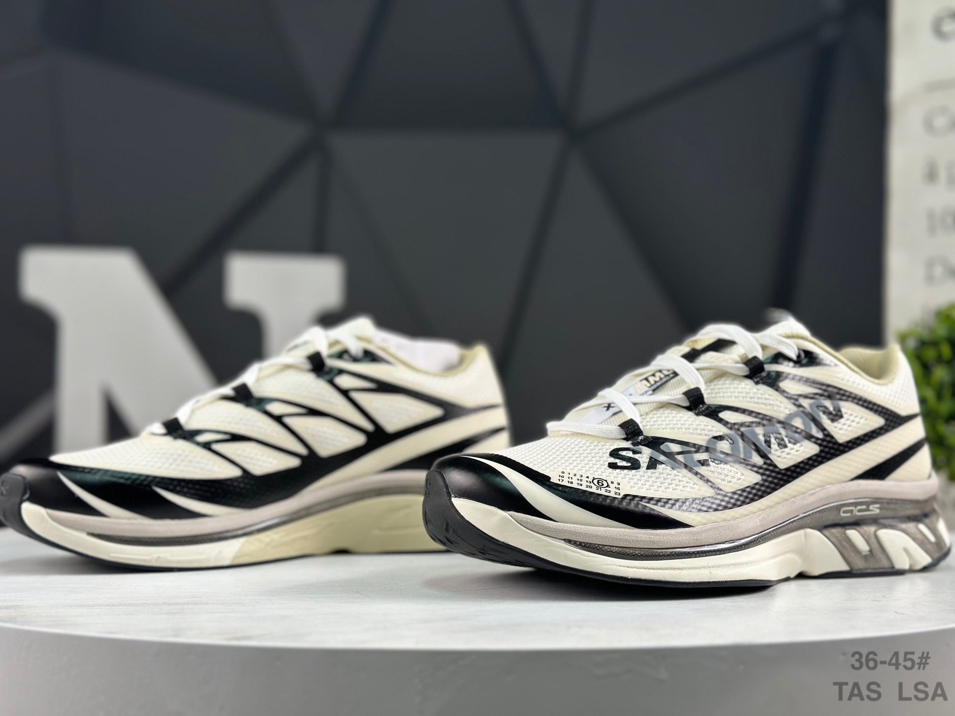 Salomon x MM6 Maison Margiela XT Sneakers SALOMON-00097 - Image 4