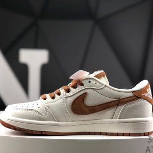 Nike Air Jordan 1 Low x Travis Scott Fragment LX1988-300 Sneakers