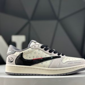 Nike Air Jordan 1 Low x Travis Scott DM7866-121 Sneakers