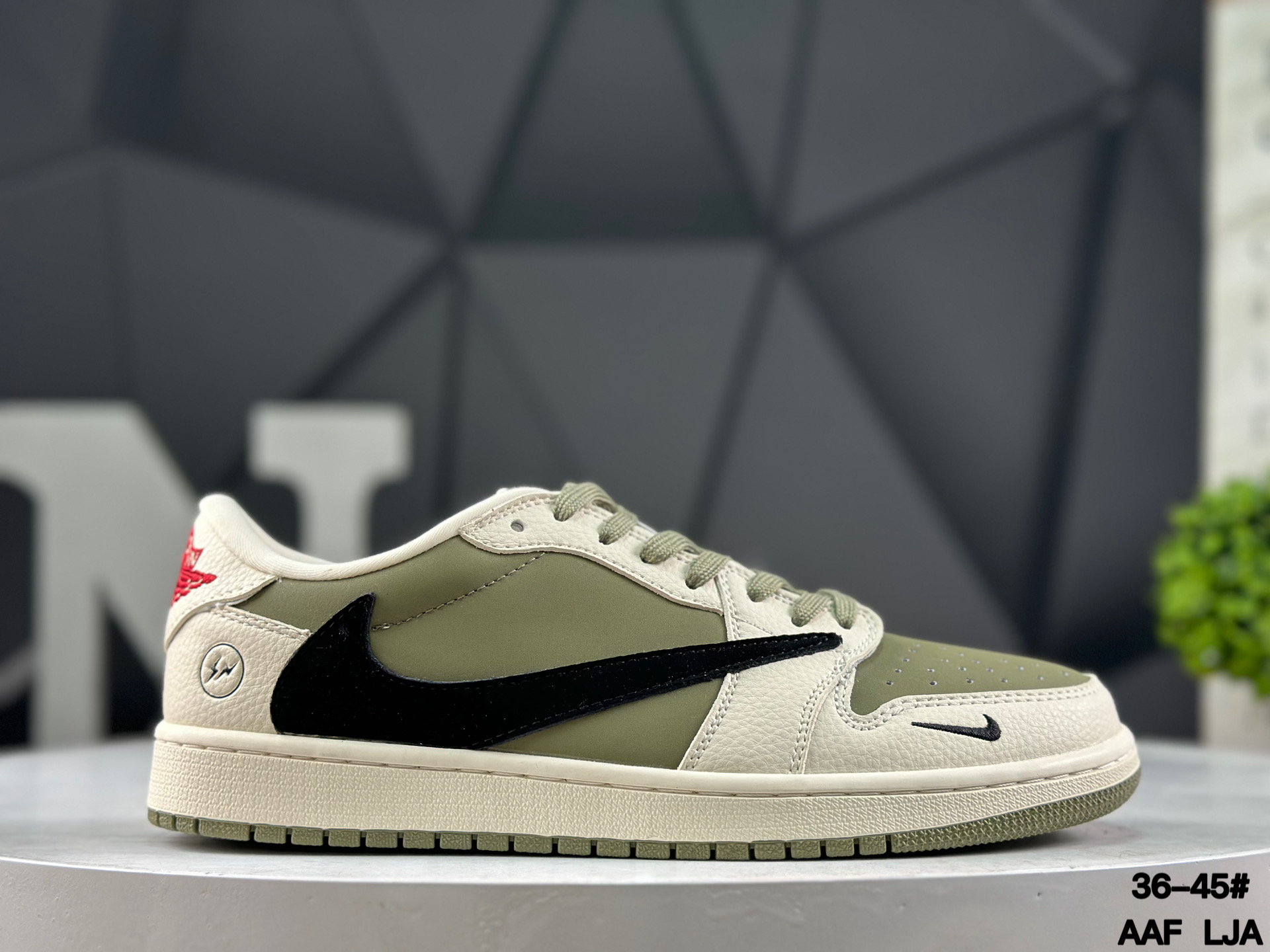 Nike Air Jordan 1 Low x Travis Scott Fragment XJ1979-003 Sneakers