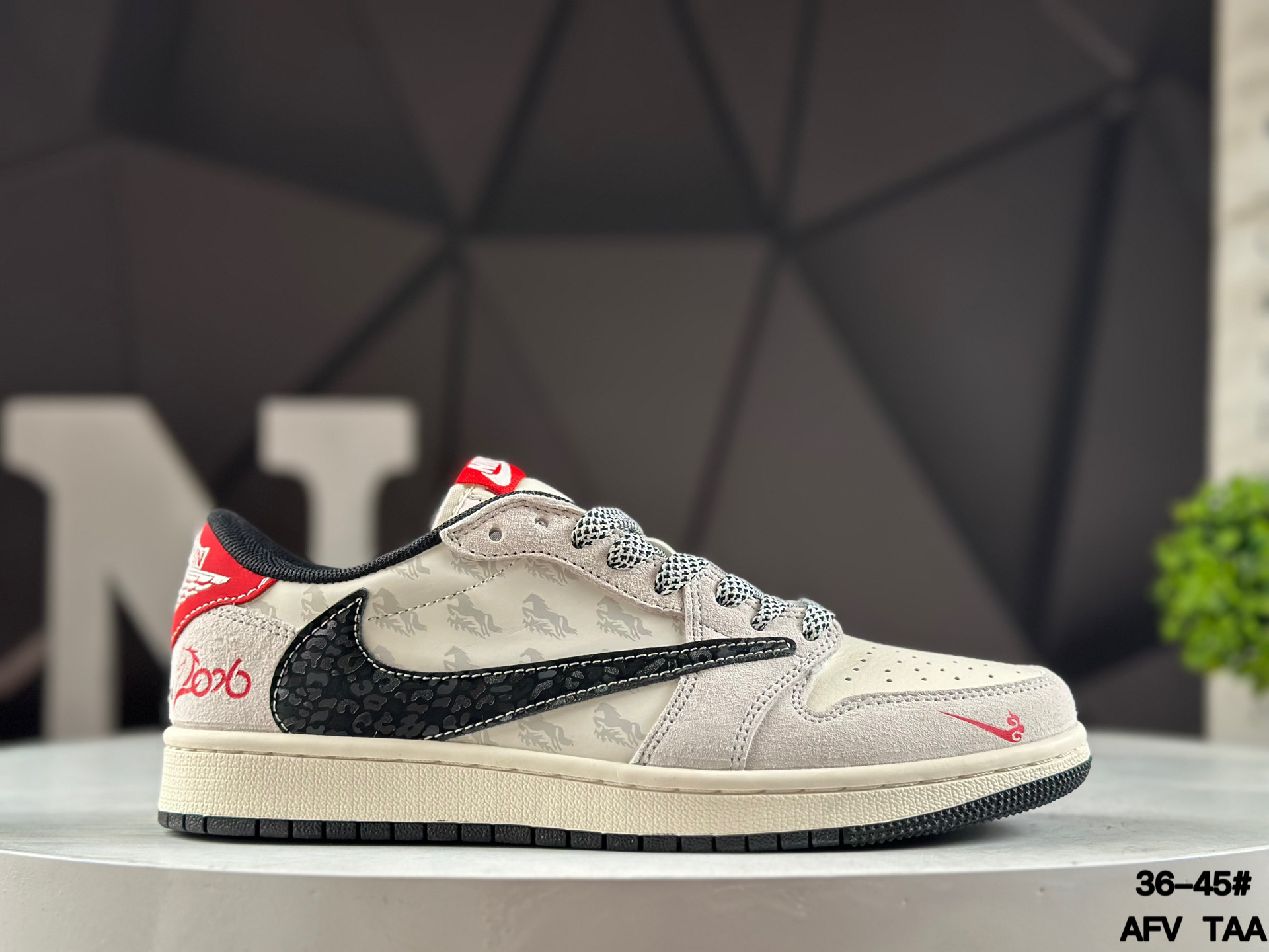 Nike Air Jordan 1 Low x Travis Scott YX5066-166 Sneakers