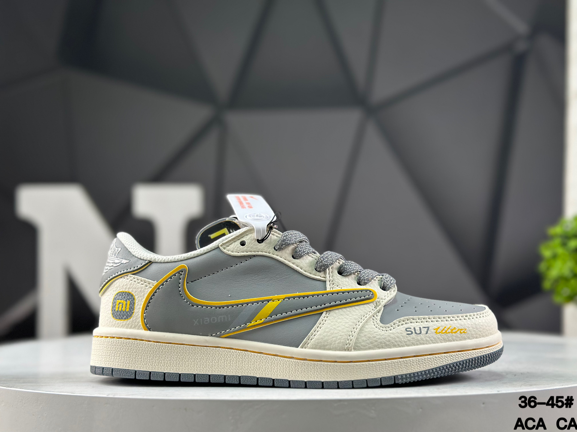 Nike Air Jordan 1 Low x Travis Scott XX3168-200 Sneakers