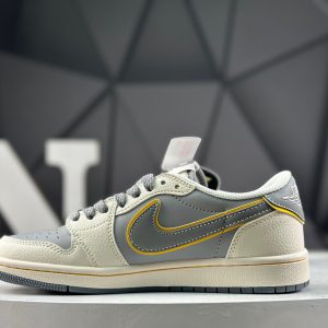 Nike Air Jordan 1 Low x Travis Scott XX3168-200 Sneakers