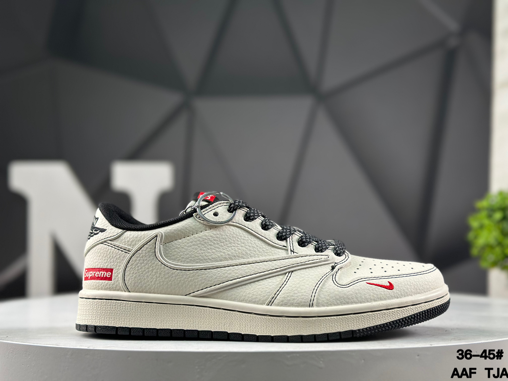 Nike Air Jordan 1 Low x Travis Scott HH7518-089 Sneakers