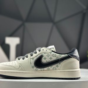 Nike Air Jordan 1 Low x Travis Scott YX5066-335 Sneakers