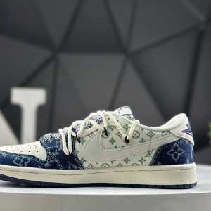 Nike Air Jordan 1 Low x Travis Scott YX5066-322 Sneakers