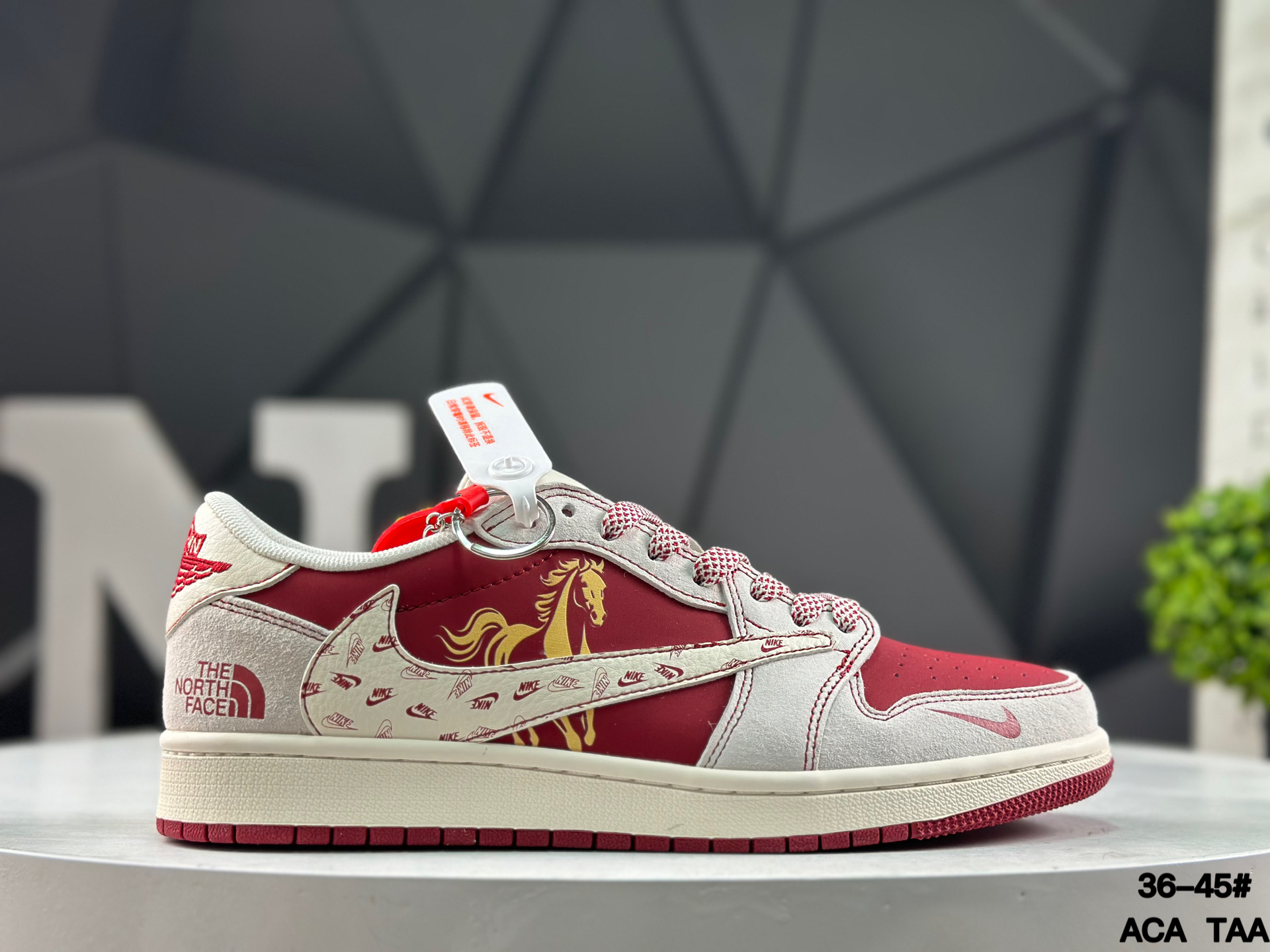 Nike Air Jordan 1 Low x Travis Scott JP2126-120 Sneakers