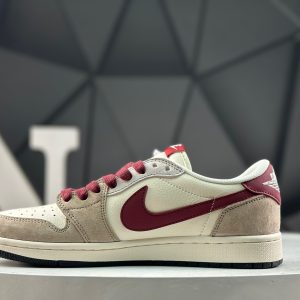 Nike Air Jordan 1 Low x Travis Scott JP2126-159 Sneakers