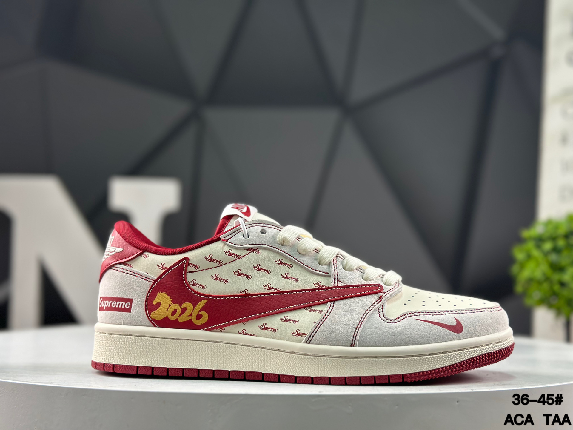 Nike Air Jordan 1 Low x Travis Scott JP2126-116 Sneakers
