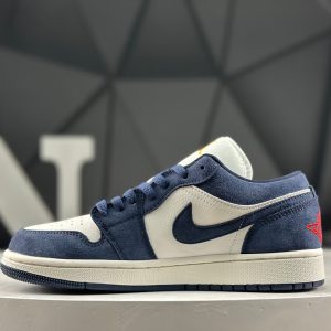 Nike Air Jordan 1 Low IO7448-400 Sneakers