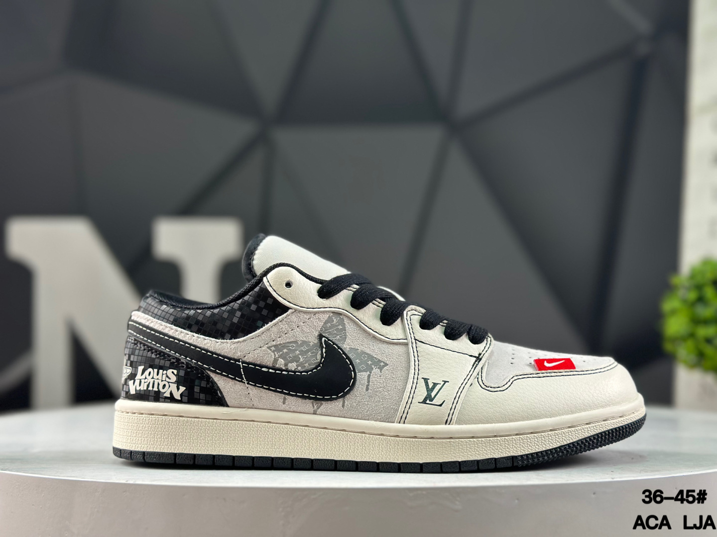 Nike Air Jordan 1 Low CW6688-105 Sneakers
