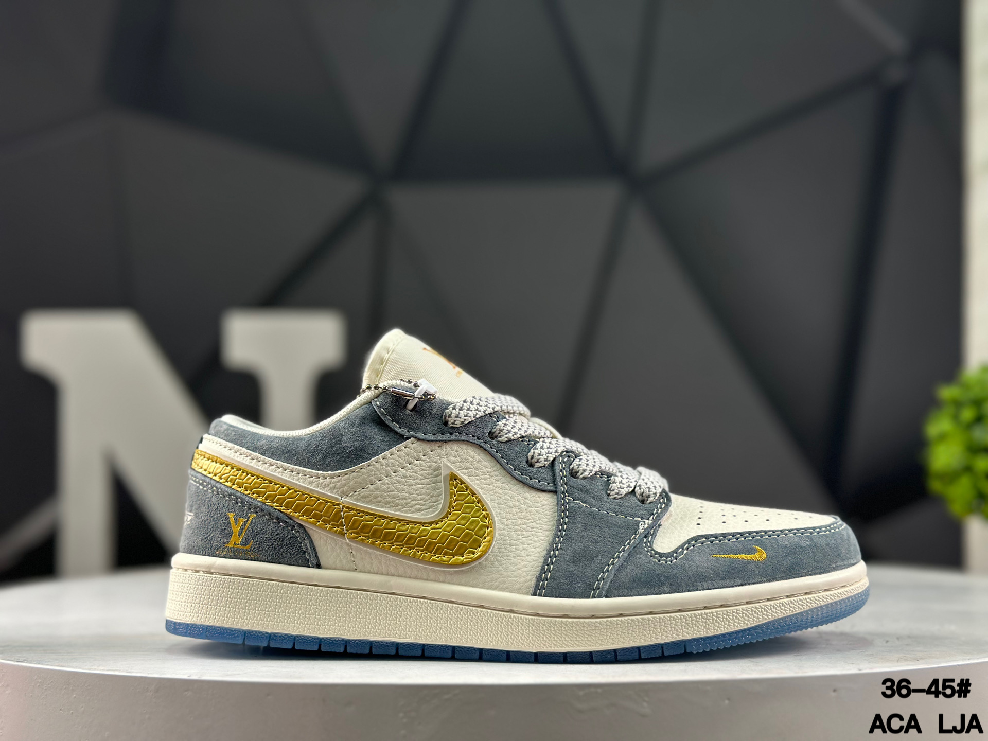 Nike Air Jordan 1 Low XX3168-167 Sneakers